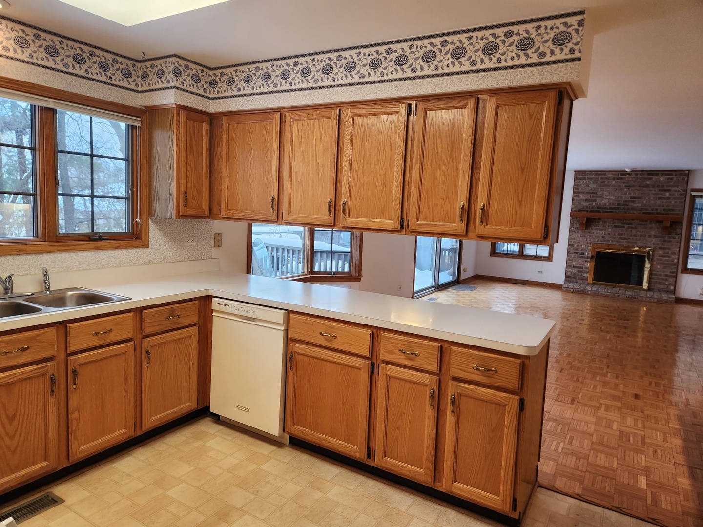 6808 Scotch Pine Trail, Darien, IL 60561