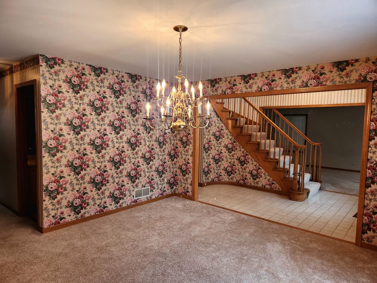 6808 Scotch Pine Trail, Darien, IL 60561