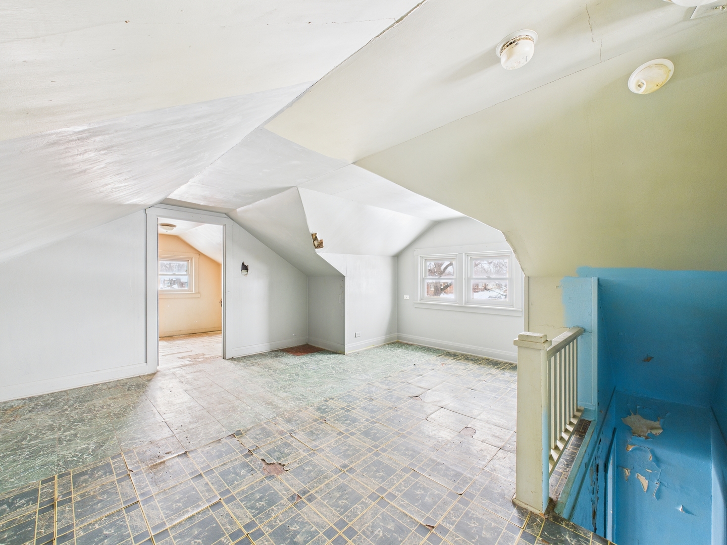 2001 S 11th Avenue, Maywood, IL 60153