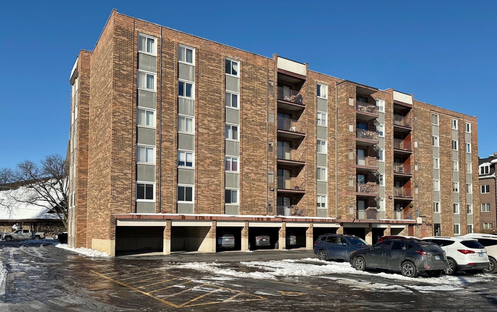 825 Pearson Street #3D, Des Plaines, IL 60016