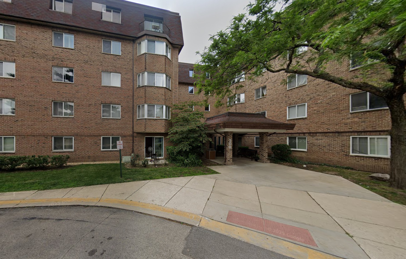 300 S Roselle Road #519, Schaumburg, IL 60193