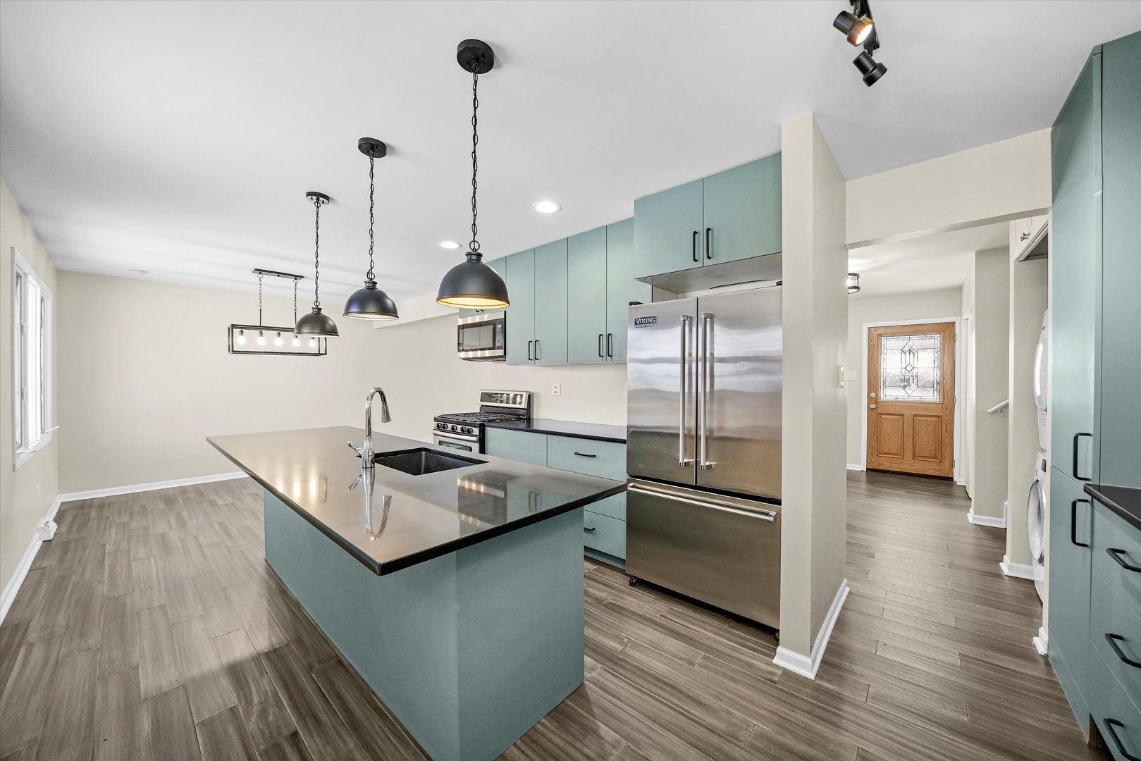 8939 Melvina Avenue, Oak Lawn, IL 60453