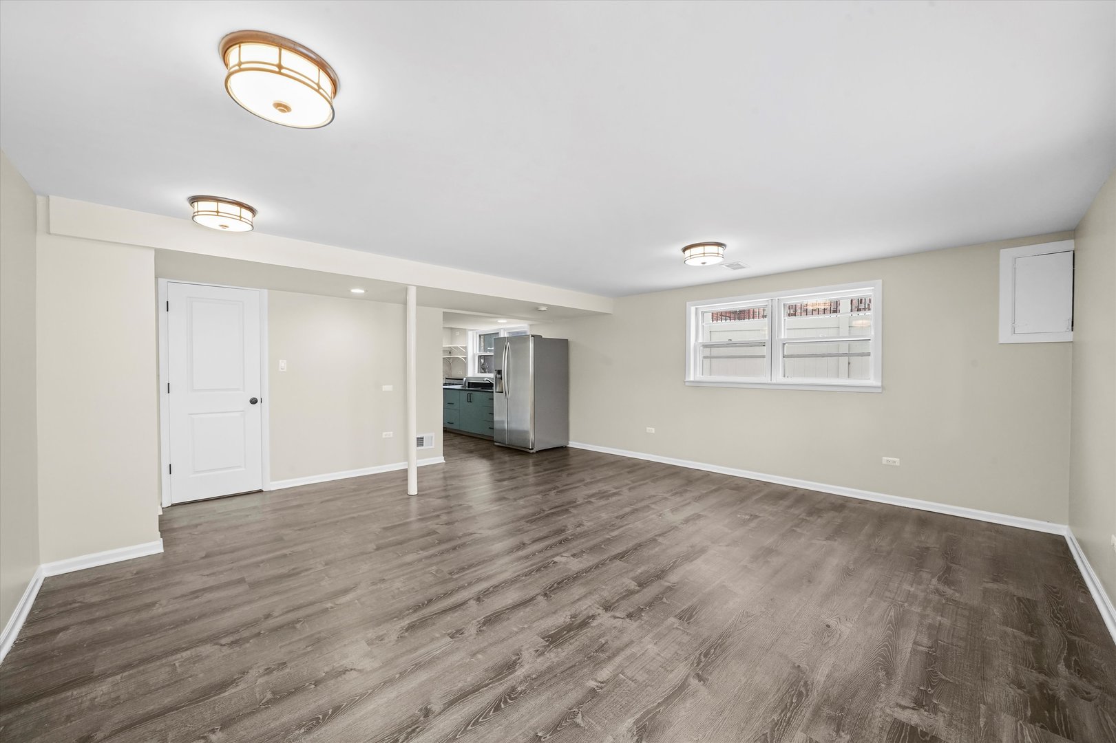 8939 Melvina Avenue, Oak Lawn, IL 60453