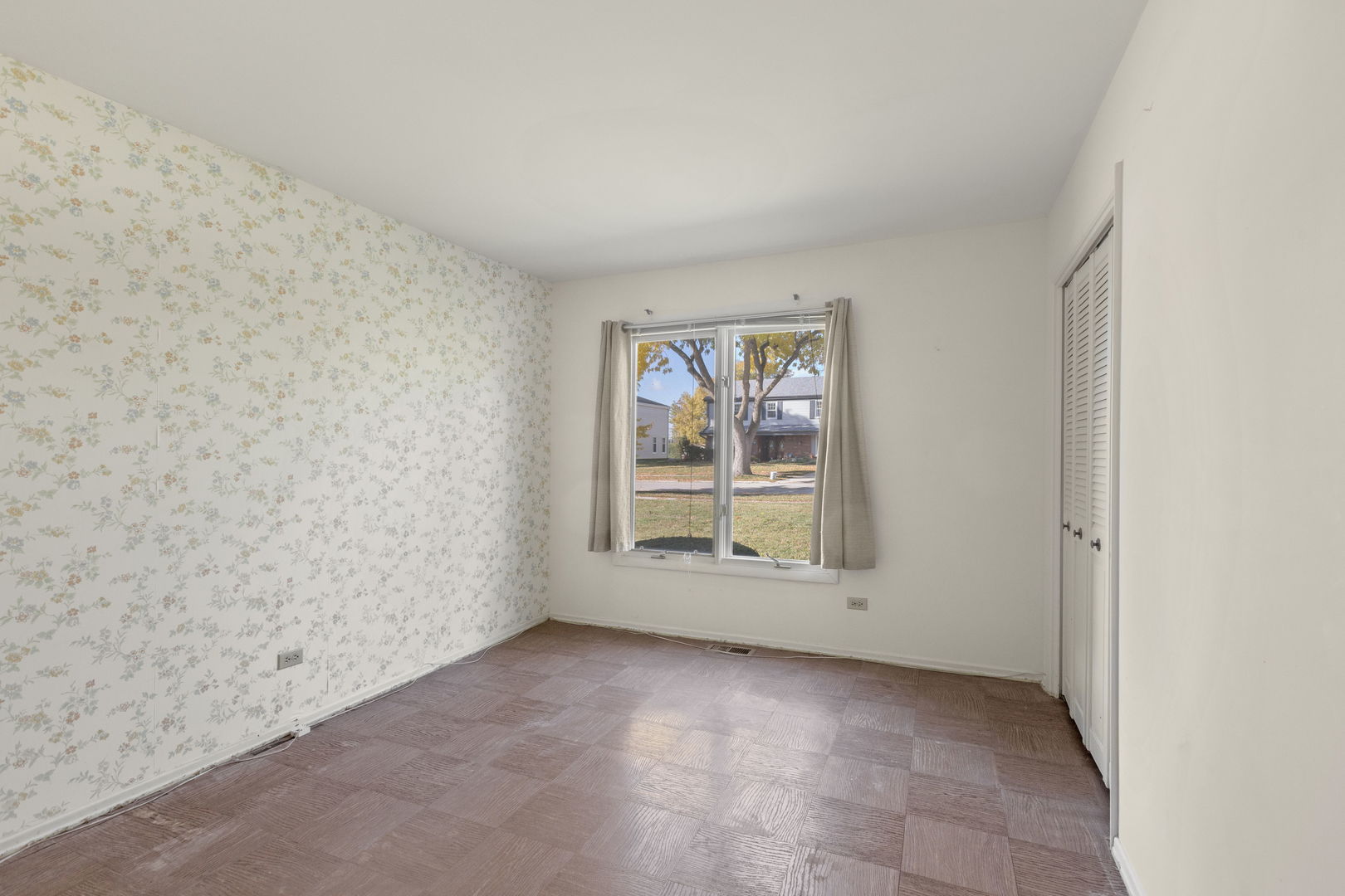 920 Eden Drive, Schaumburg, IL 60195