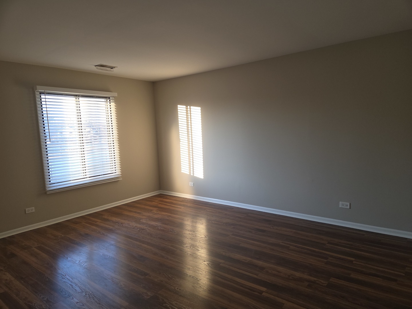 Schaumburg, IL 60193