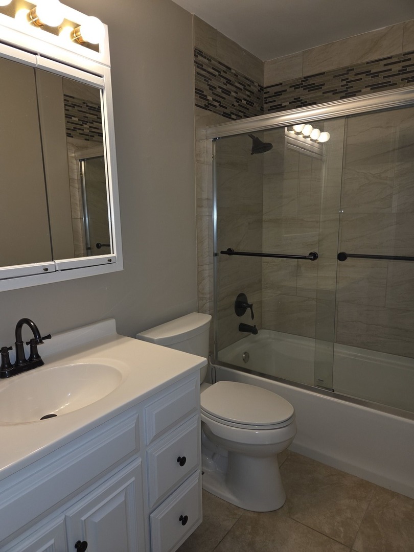 Schaumburg, IL 60193