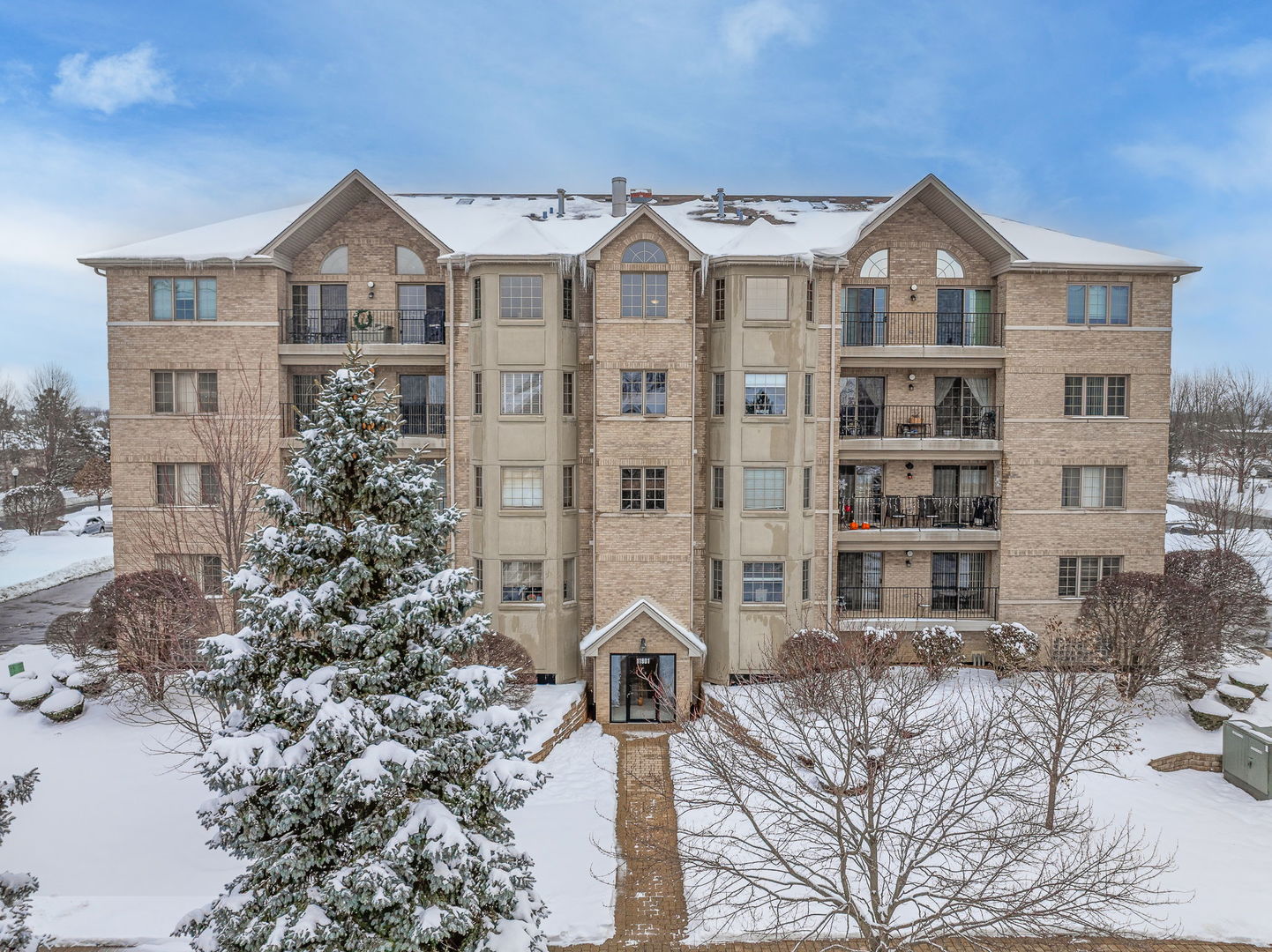 11901 Windemere Court #404, Orland Park, IL 60467