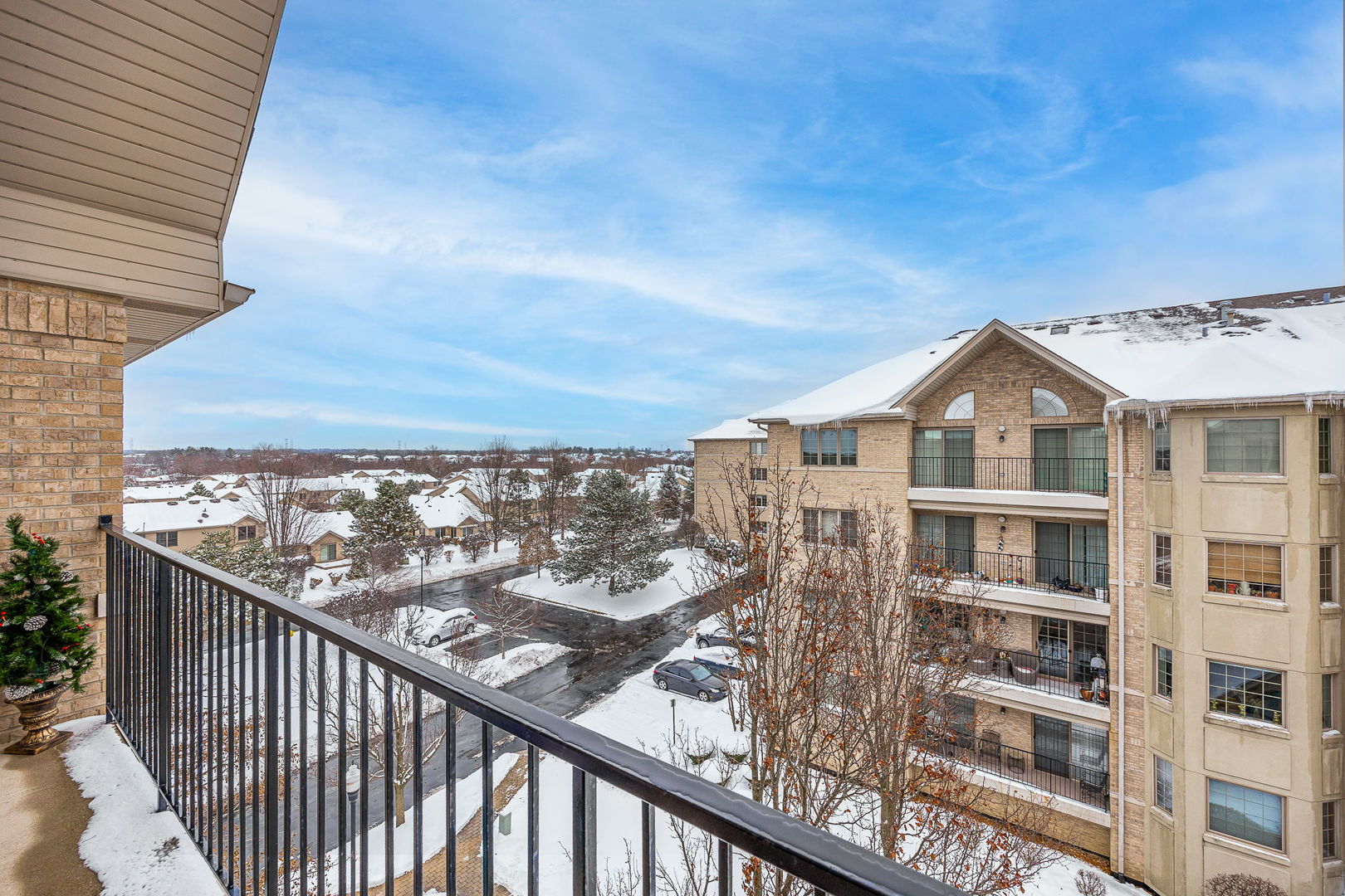 11901 Windemere Court #404, Orland Park, IL 60467