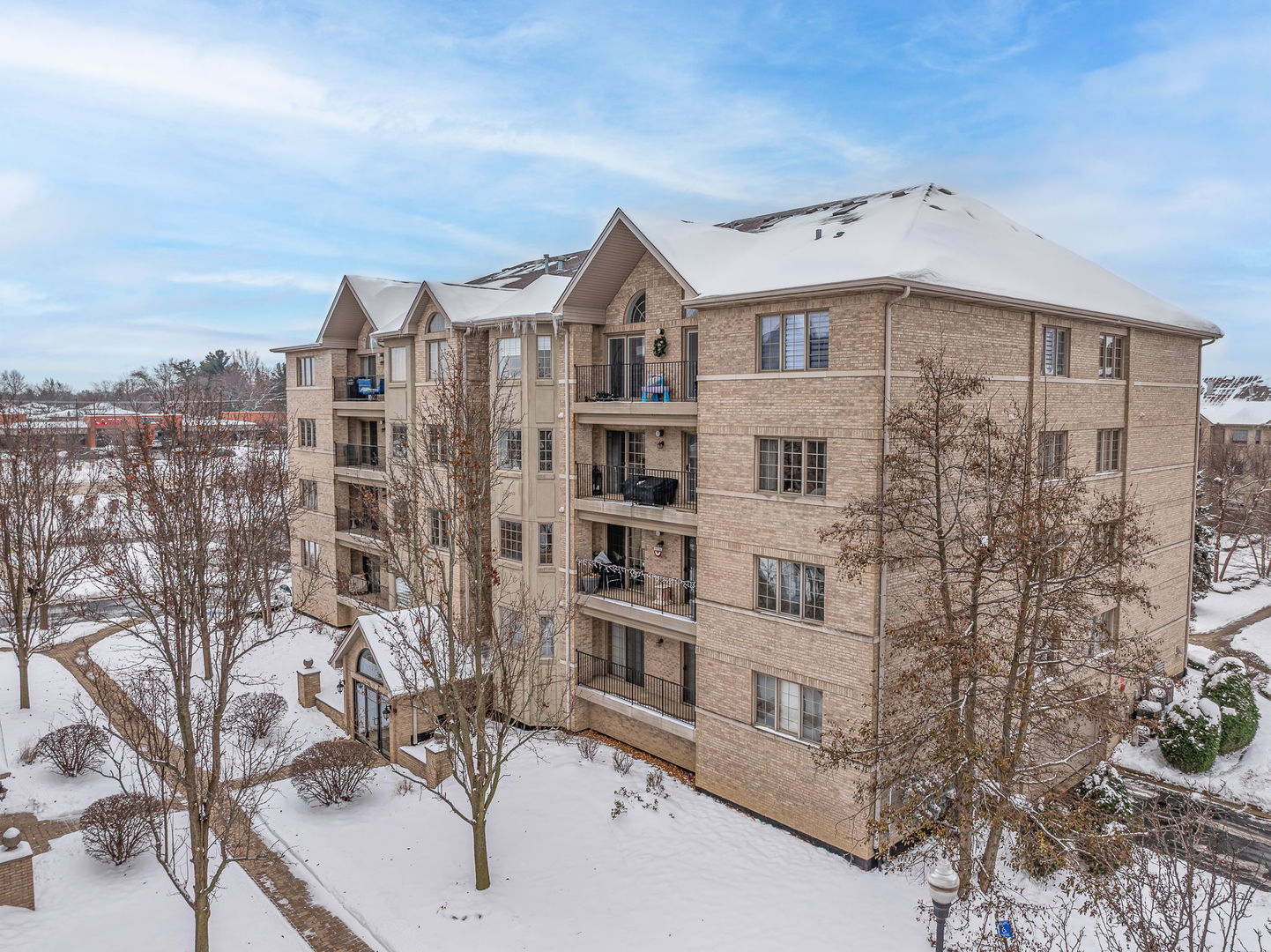 11901 Windemere Court #404, Orland Park, IL 60467