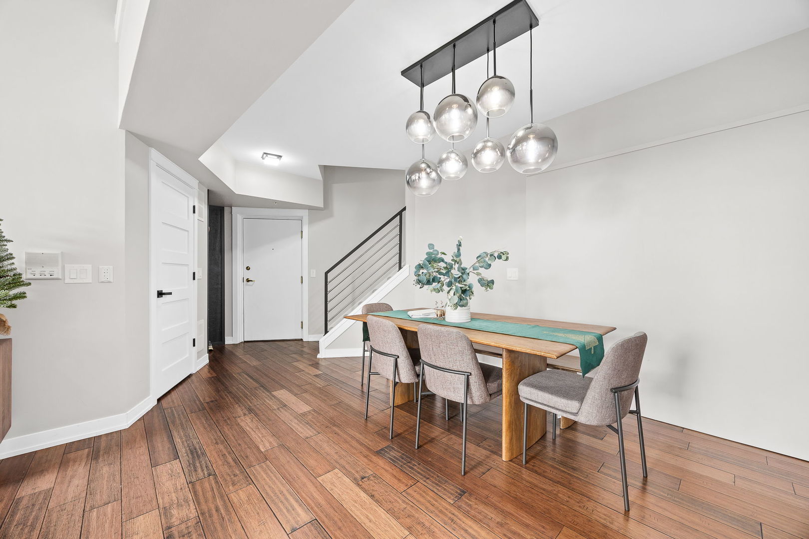 11901 Windemere Court #404, Orland Park, IL 60467