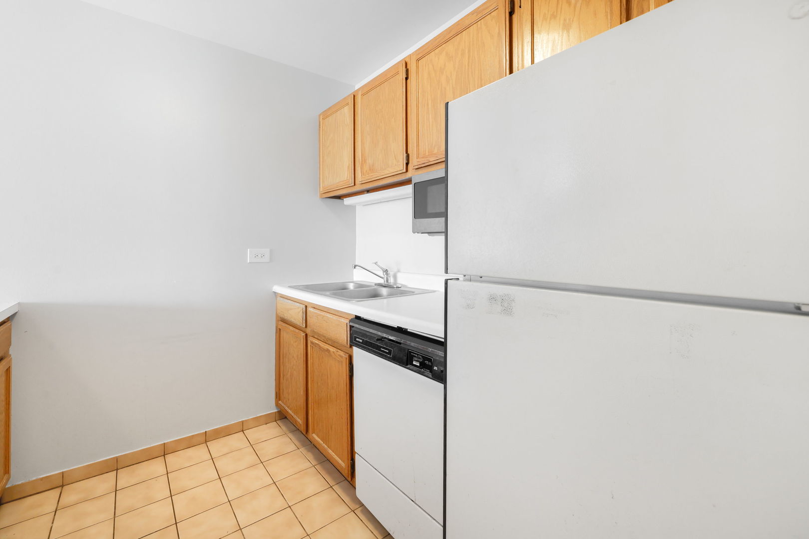 3255 Kirchoff Road #306, Rolling Meadows, IL 60008