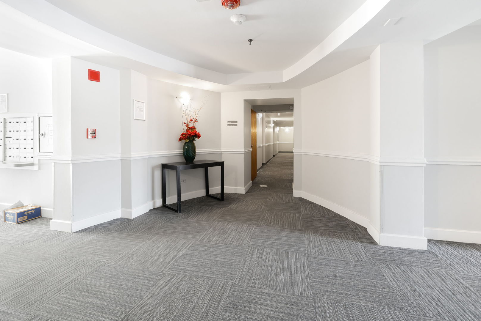 3255 Kirchoff Road #306, Rolling Meadows, IL 60008