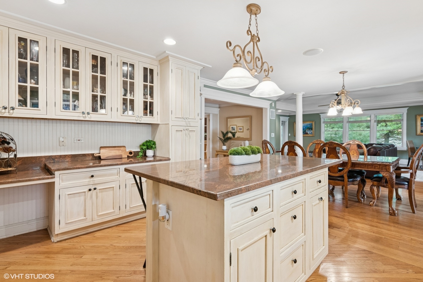 6730 S Madison Street, Willowbrook, IL 60527