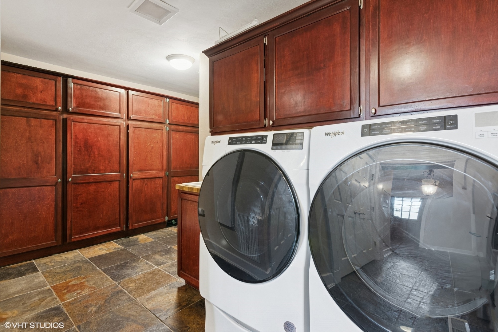 6730 S Madison Street, Willowbrook, IL 60527