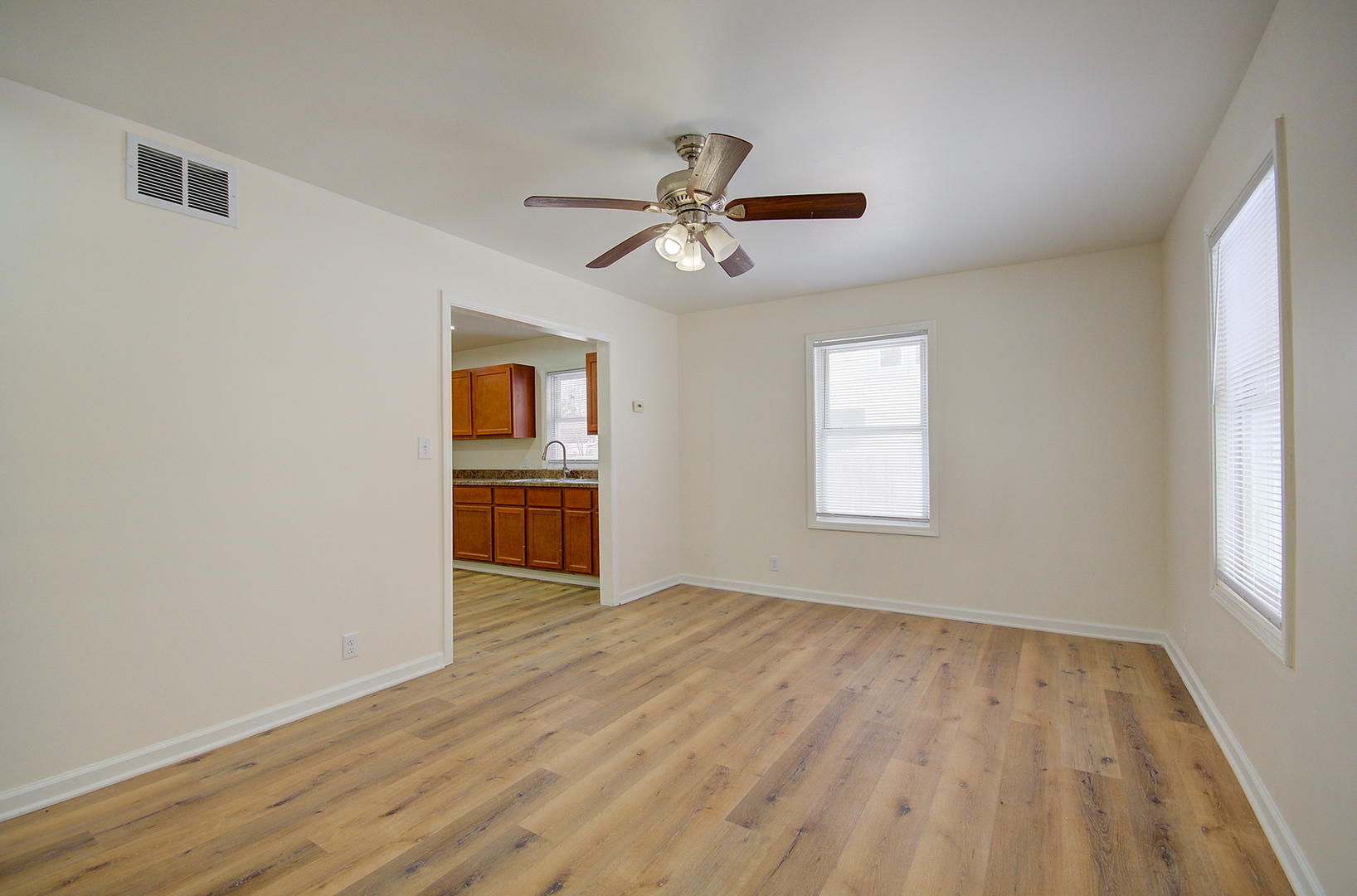 1815 Wilcox Street, Crest Hill, IL 60403