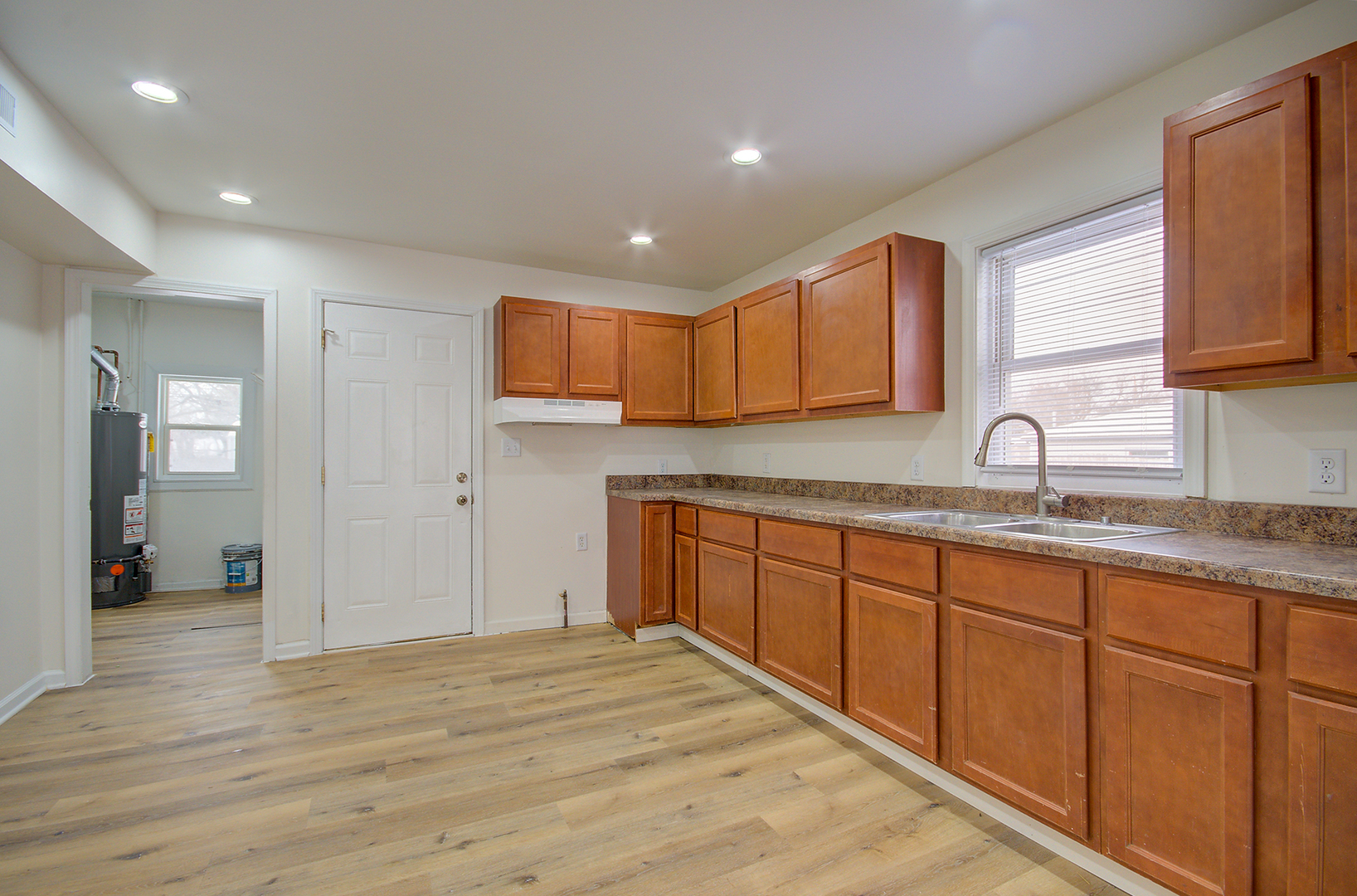 1815 Wilcox Street, Crest Hill, IL 60403