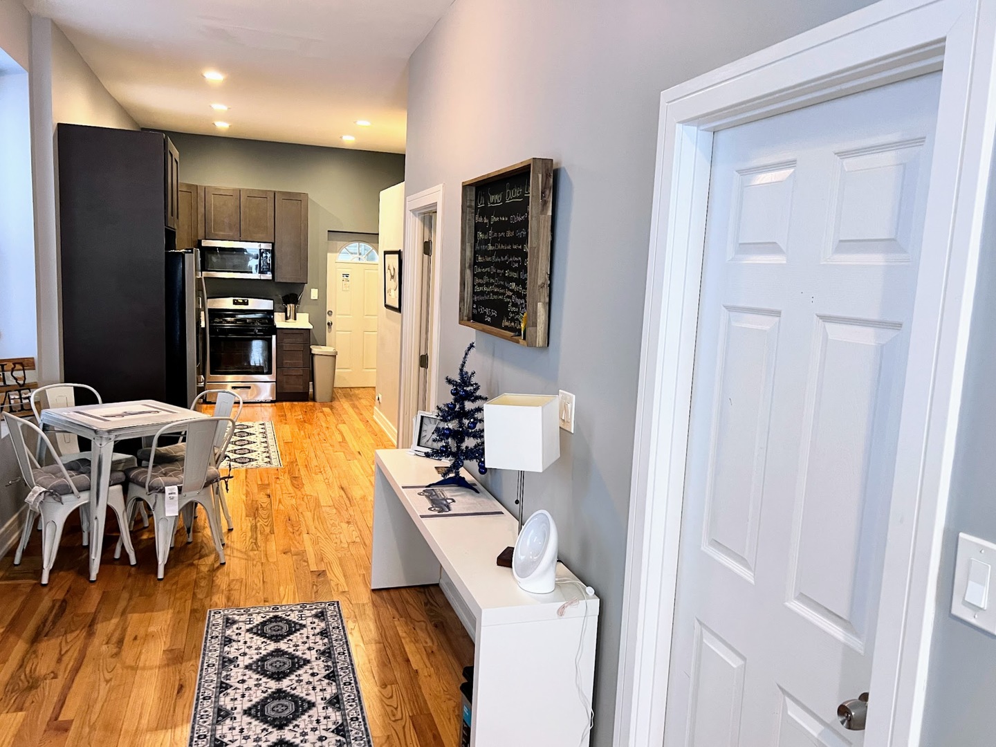 113 S Paulina Street #3, Chicago, IL 60612