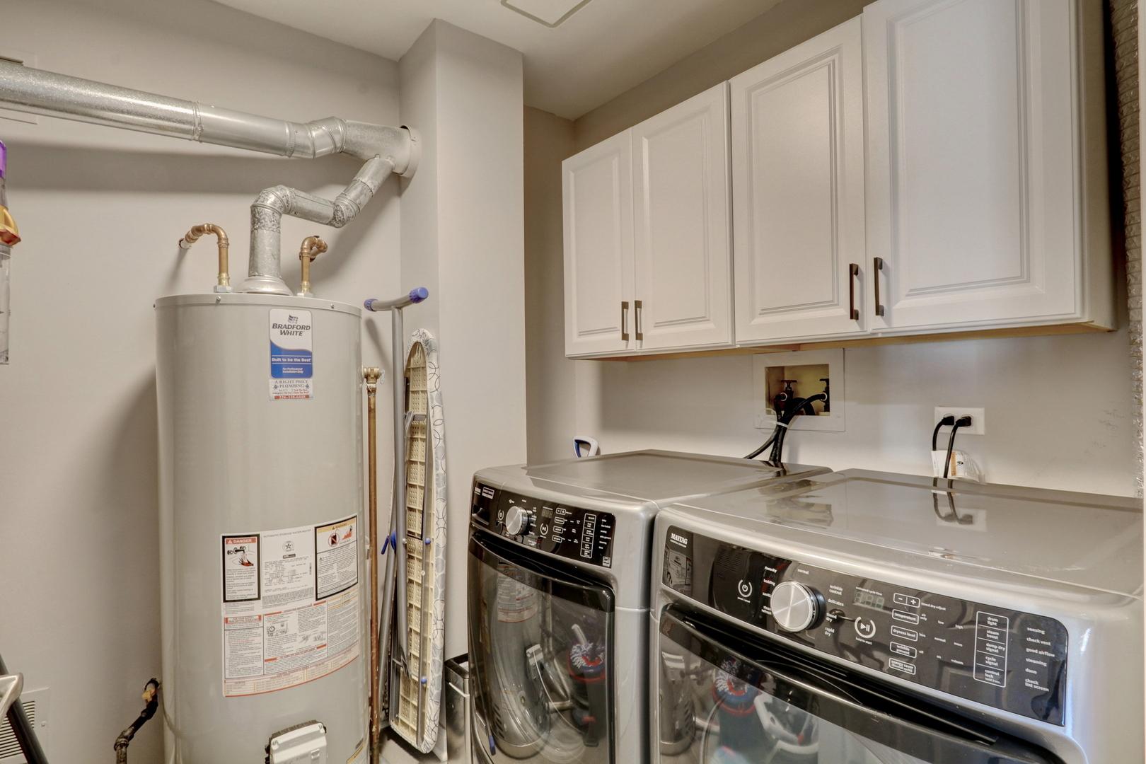 215 Coventry Circle #215, Vernon Hills, IL 60061