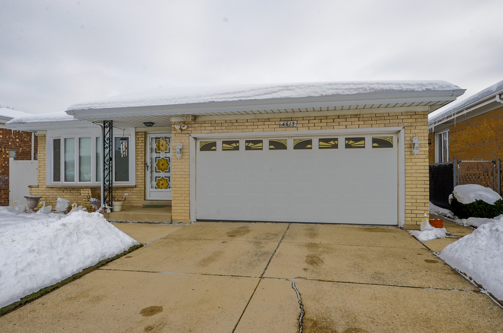 4615 N Anthon Avenue, Chicago, IL 60656