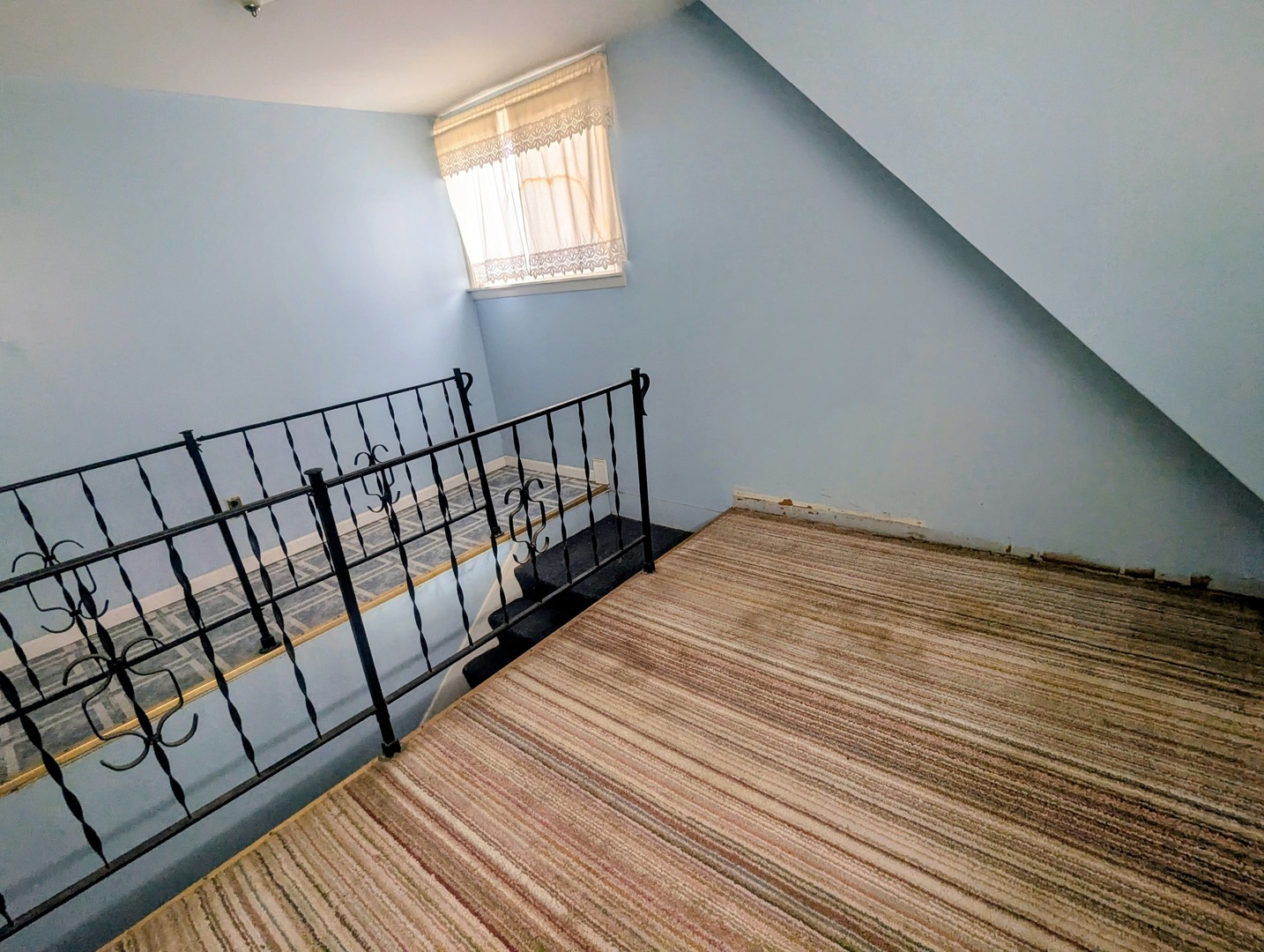 3253 Bernice Road, Lansing, IL 60438