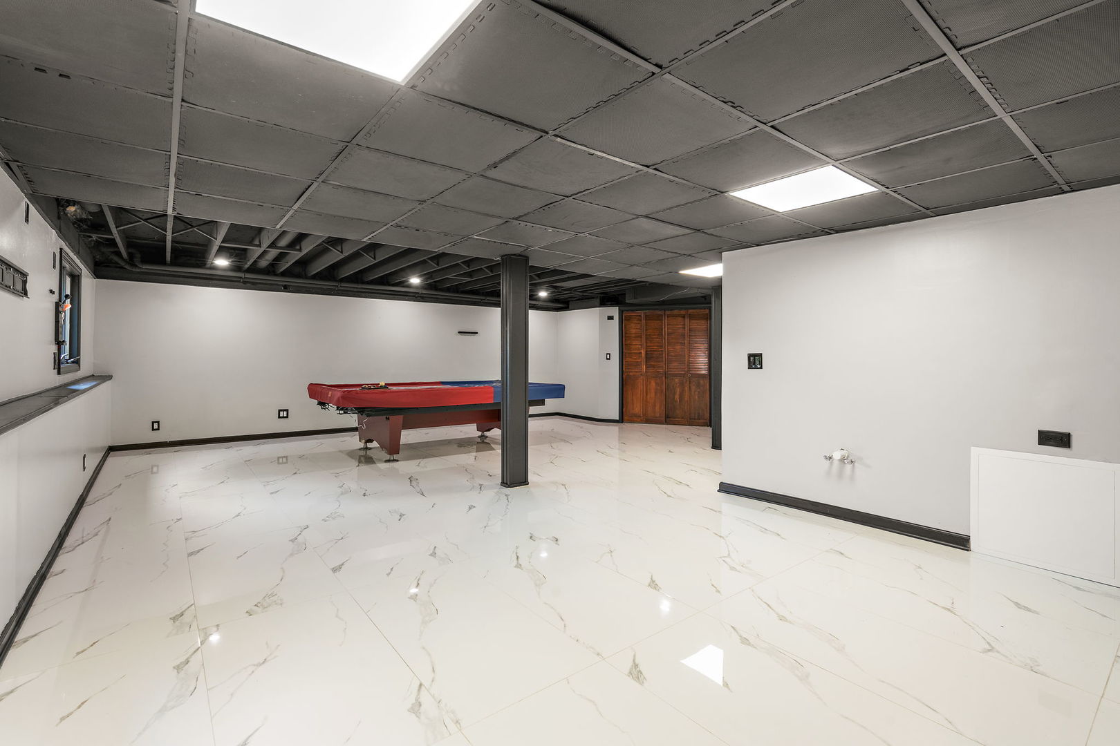 9966 Olcott Avenue, St. John, IN 46373