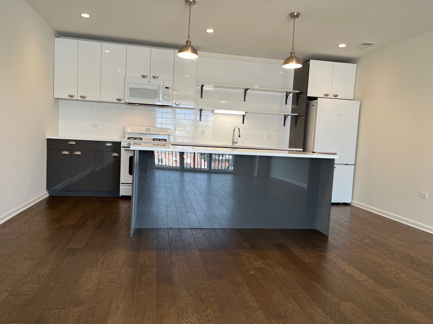 115 Lake Street #217, Libertyville, IL 60048