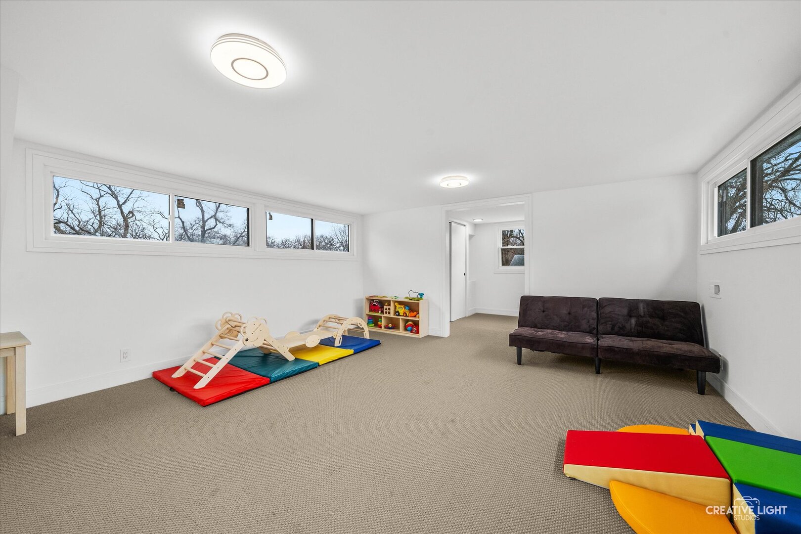 20 Forbes Road, Riverside, IL 60546