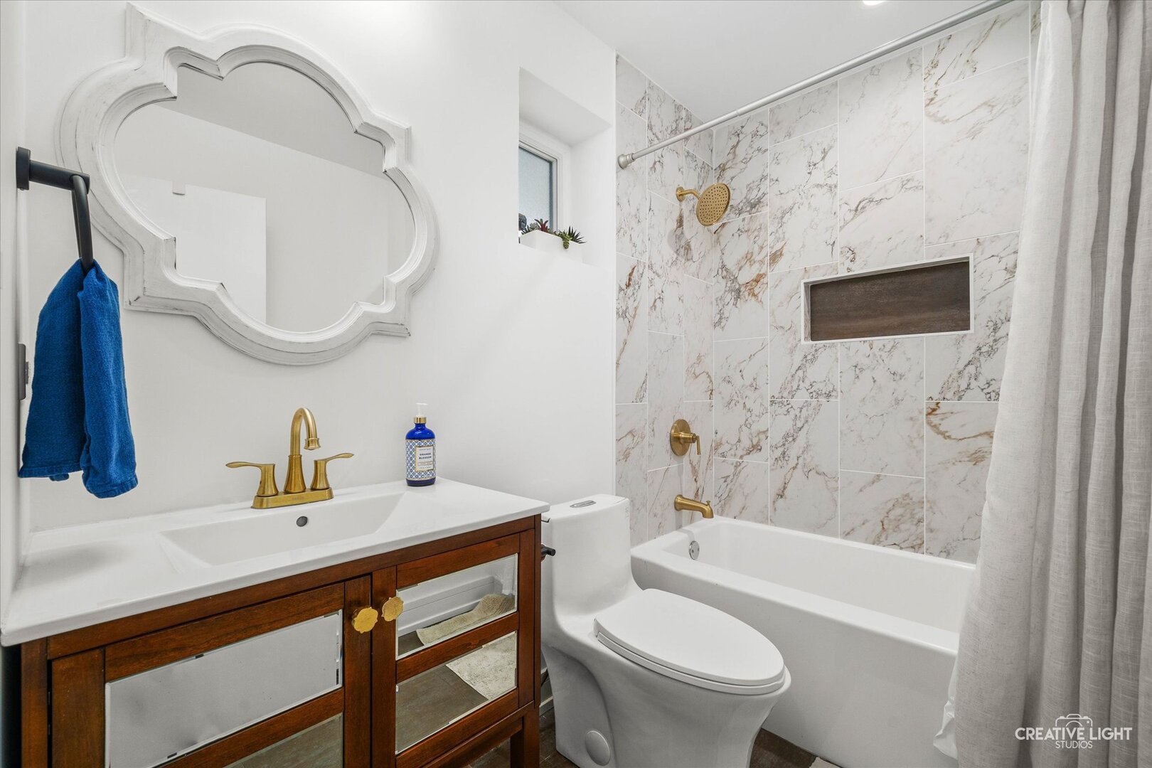 20 Forbes Road, Riverside, IL 60546