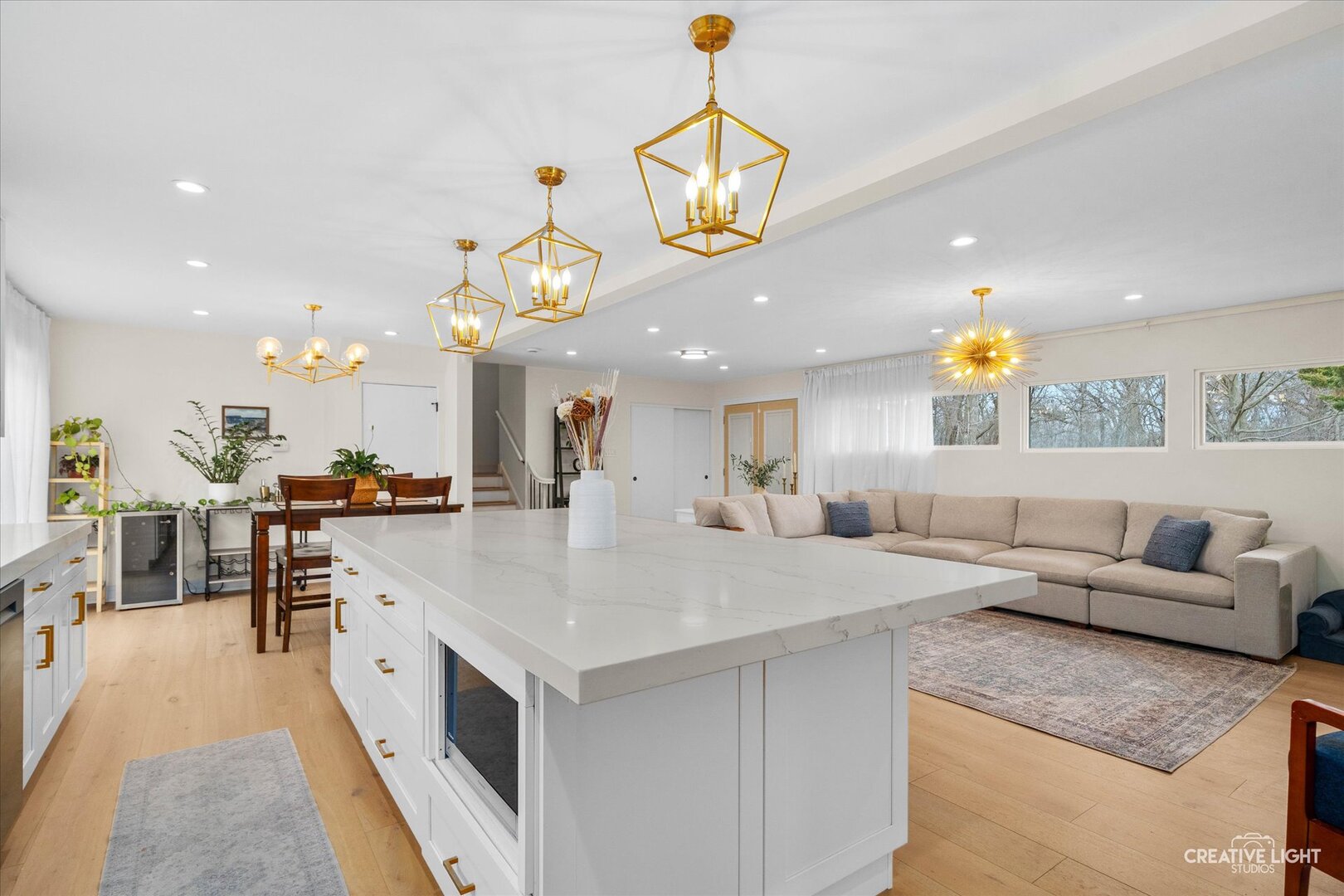 20 Forbes Road, Riverside, IL 60546