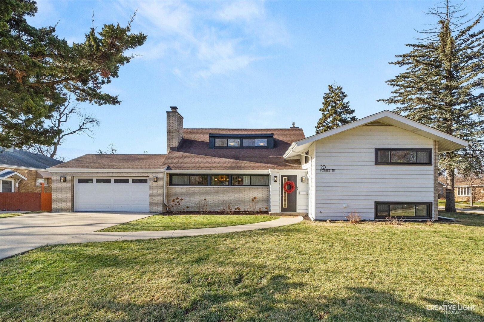 20 Forbes Road, Riverside, IL 60546