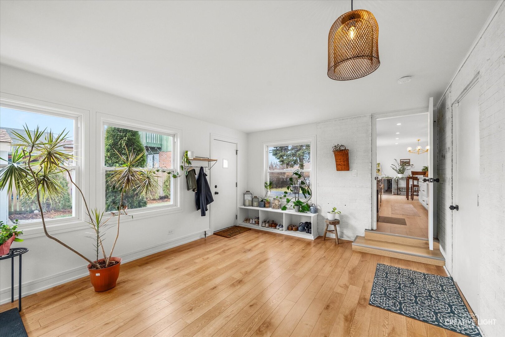 20 Forbes Road, Riverside, IL 60546