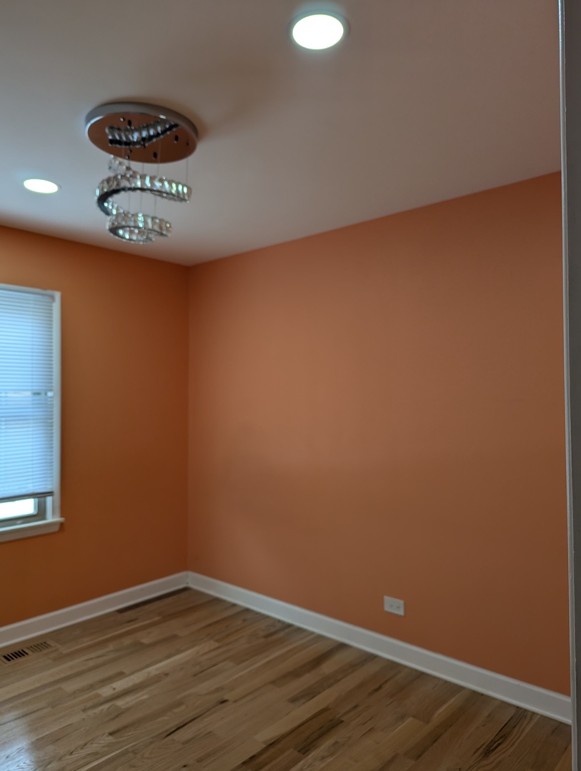 94 JF Kennedy Boulevard, Elk Grove Village, IL 60007