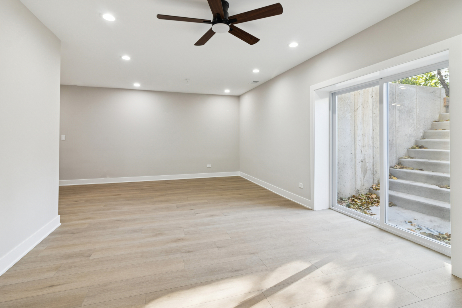 302 Hughes Avenue, Lockport, IL 60441