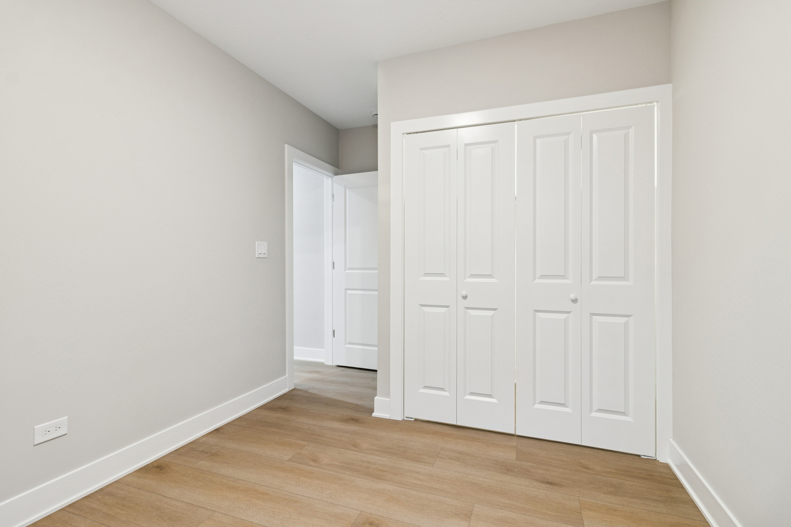 302 Hughes Avenue, Lockport, IL 60441