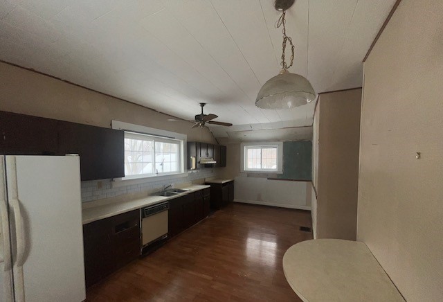 305 W Main Street, Oakland, IL 61943