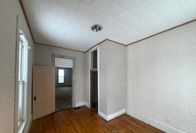 305 W Main Street, Oakland, IL 61943