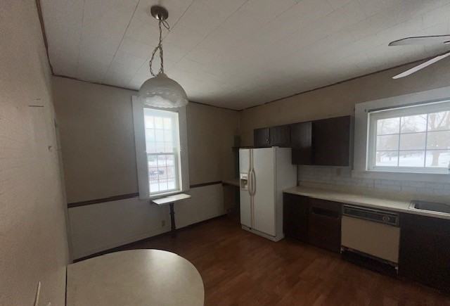 305 W Main Street, Oakland, IL 61943