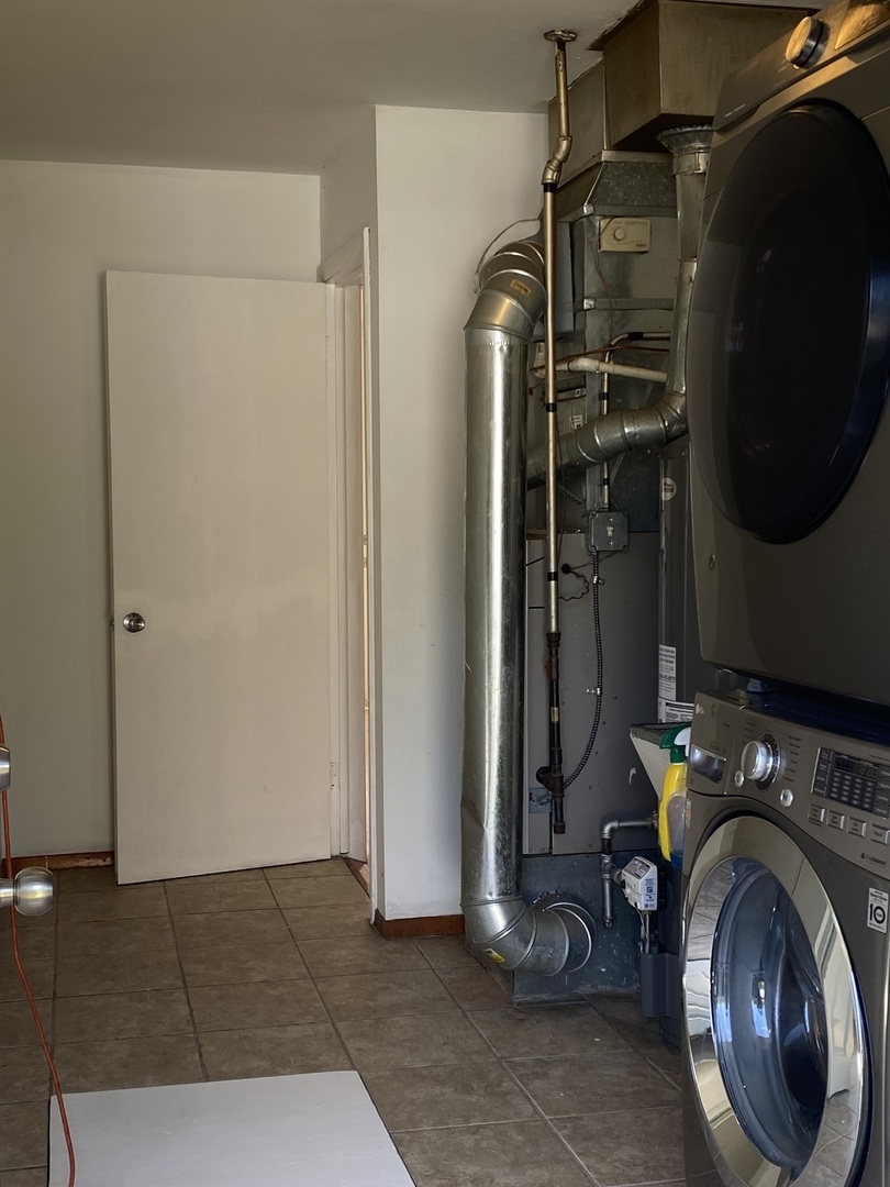 9029 Sproat Avenue, Oak Lawn, IL 60453