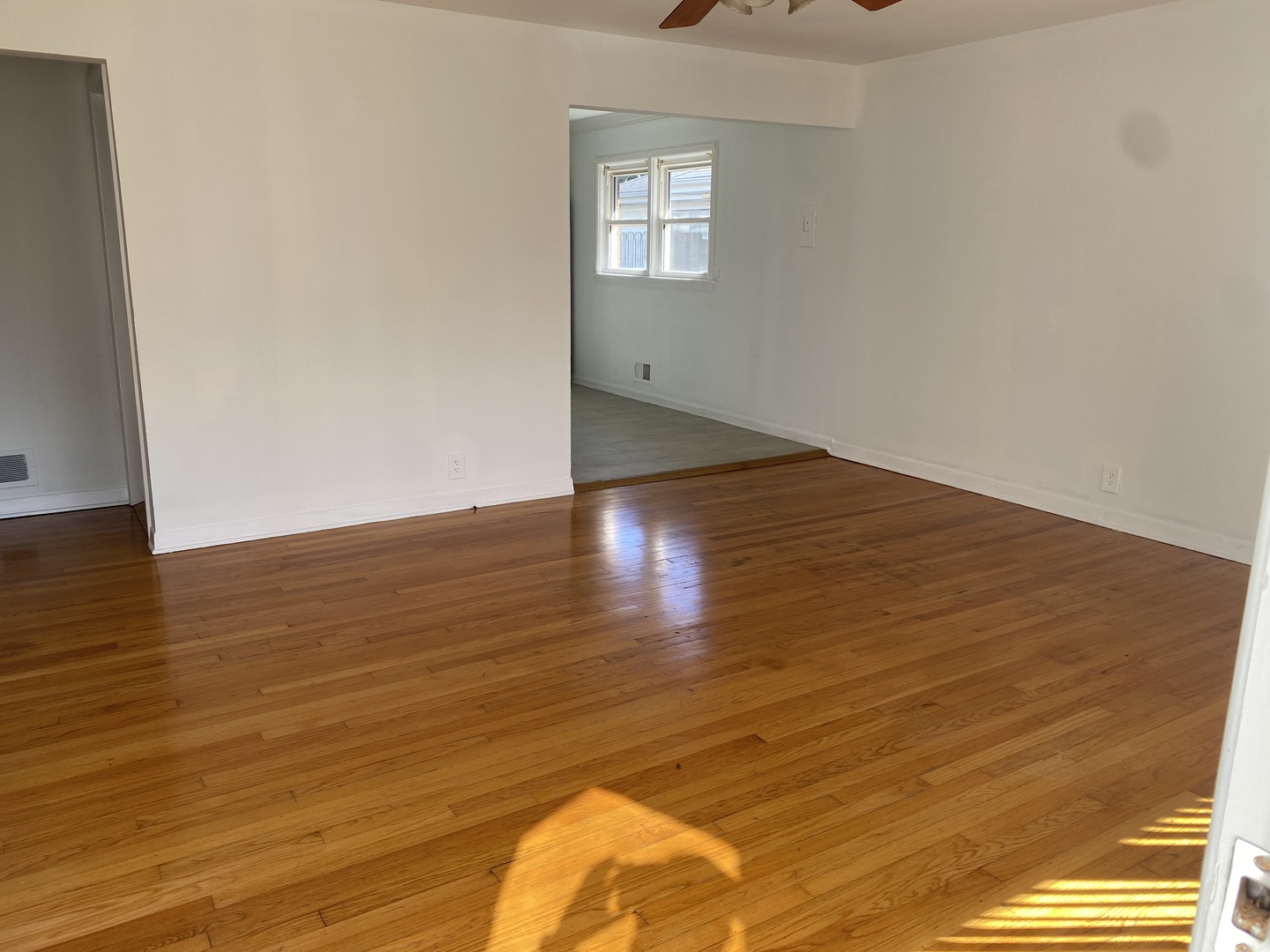 9029 Sproat Avenue, Oak Lawn, IL 60453