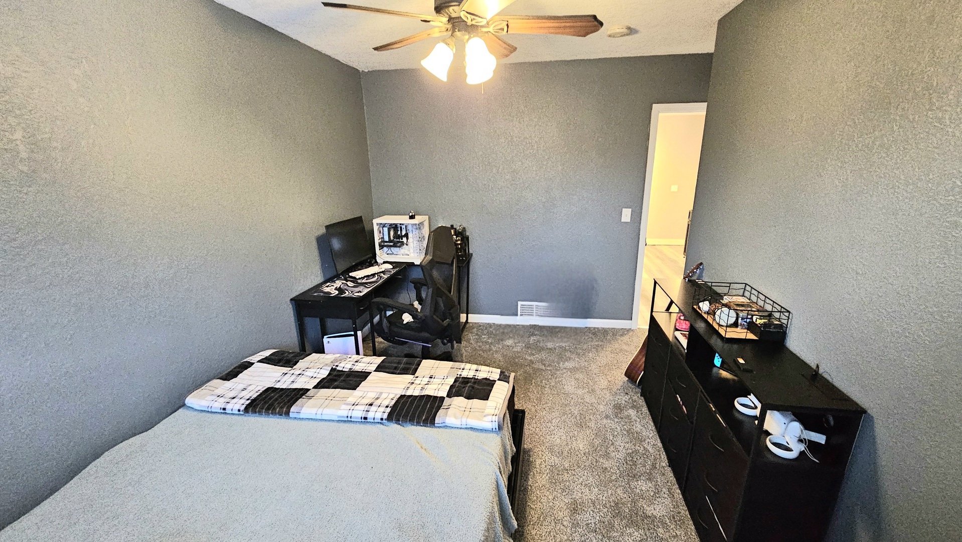 705 N Ottawa Avenue, Dixon, IL 61021