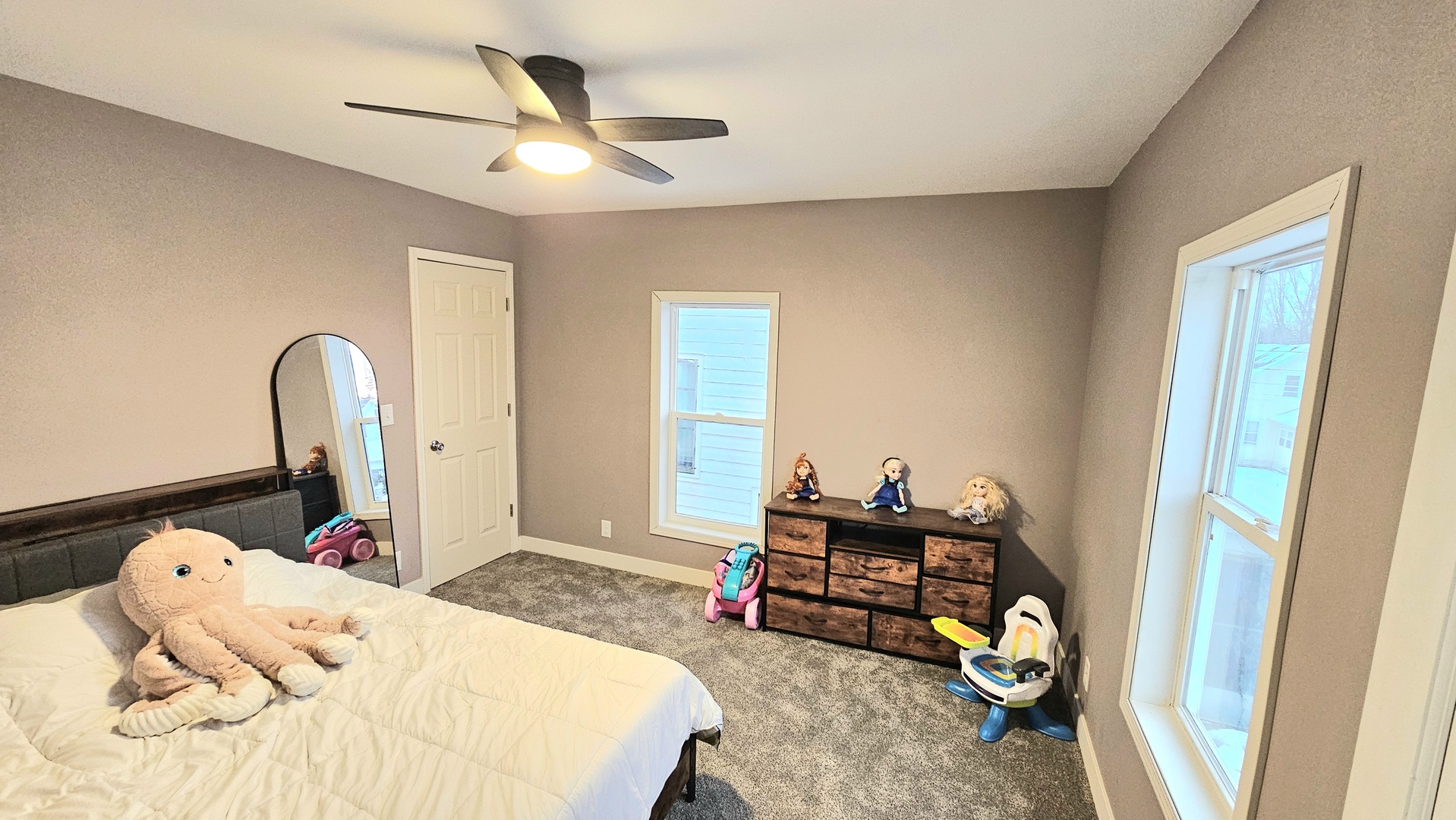 705 N Ottawa Avenue, Dixon, IL 61021