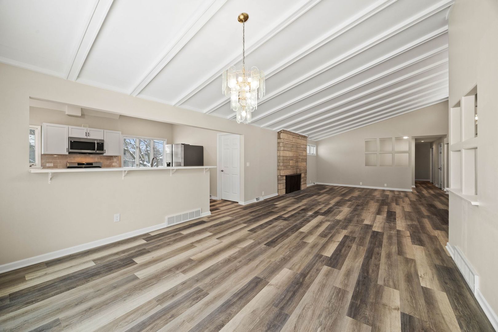 246 Miller Avenue, DeKalb, IL 60115