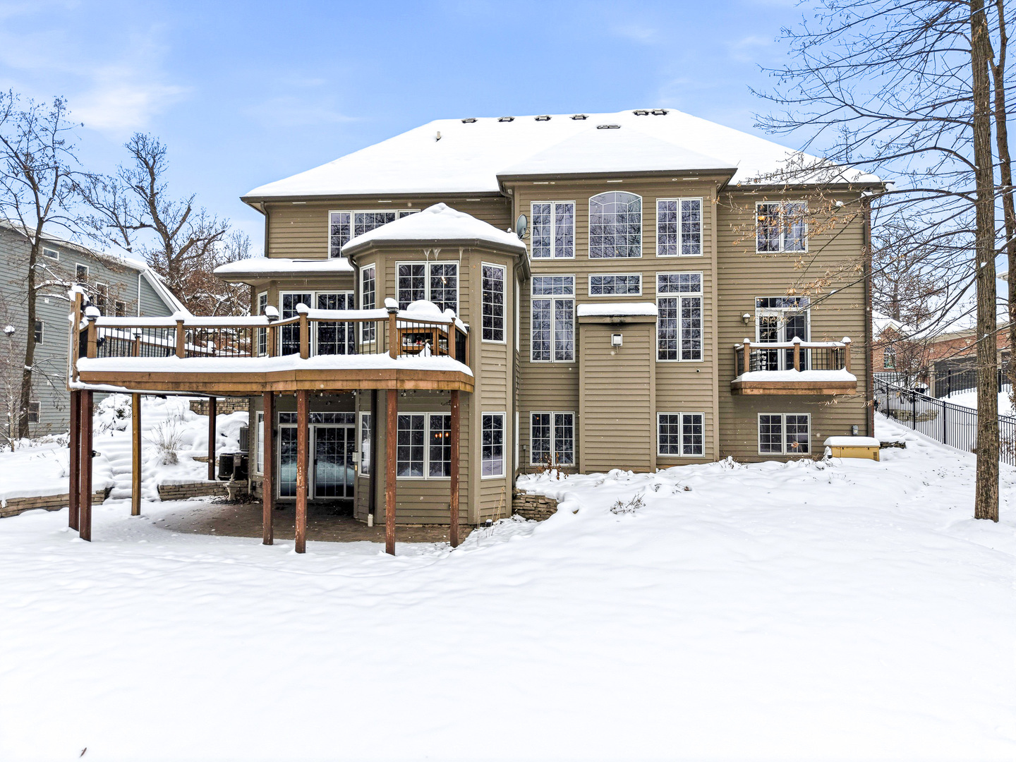 761 Reserve Court, South Elgin, IL 60177