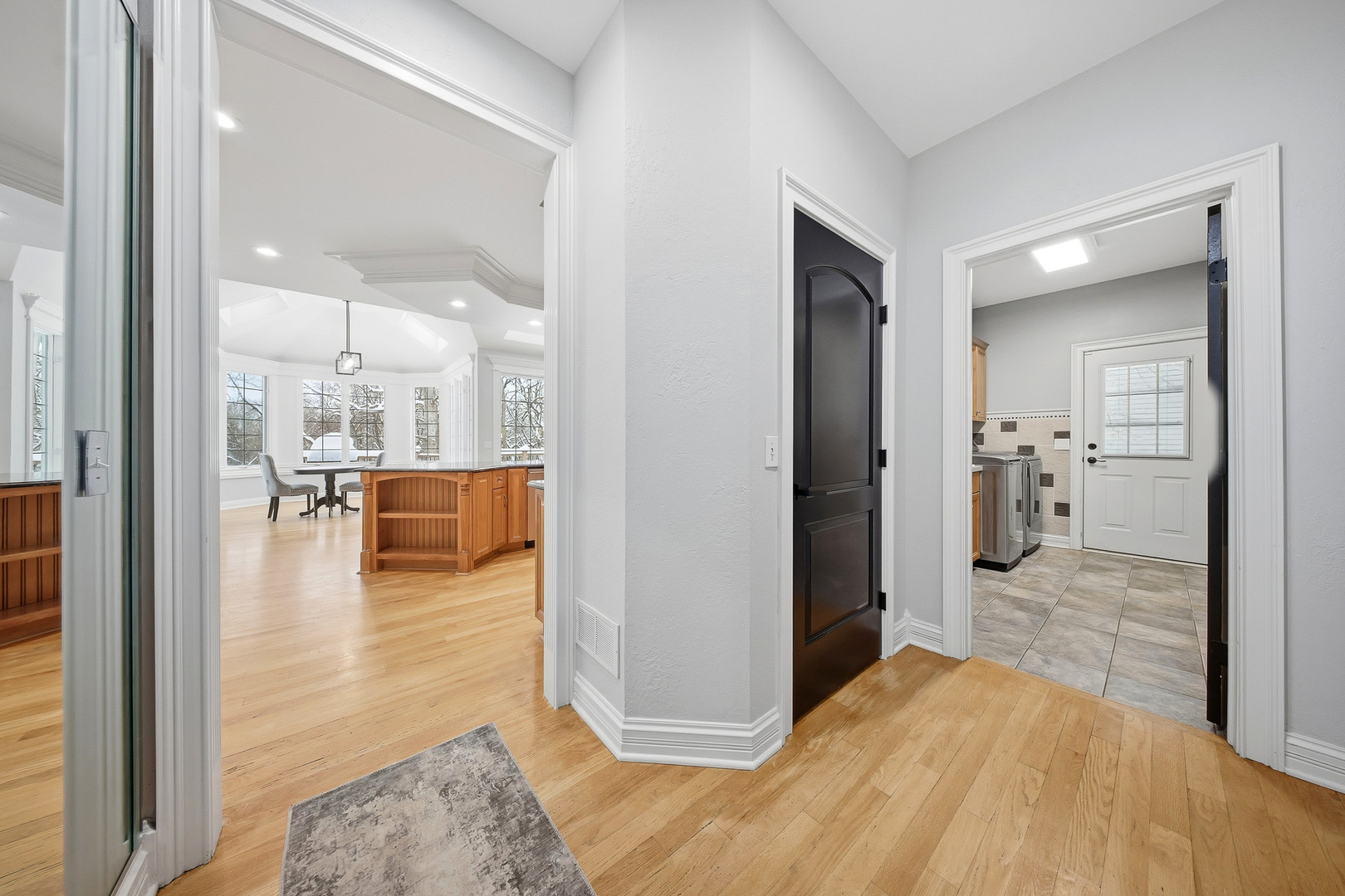 761 Reserve Court, South Elgin, IL 60177