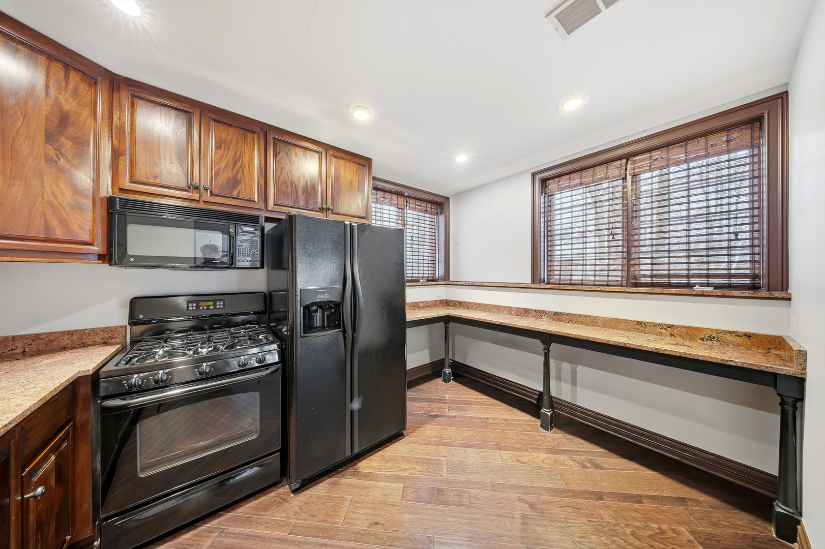 761 Reserve Court, South Elgin, IL 60177