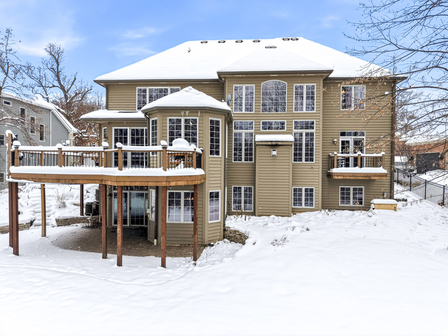 761 Reserve Court, South Elgin, IL 60177