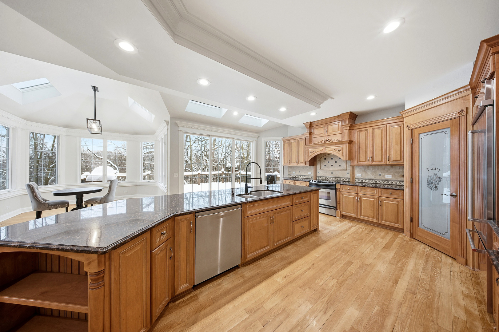 761 Reserve Court, South Elgin, IL 60177