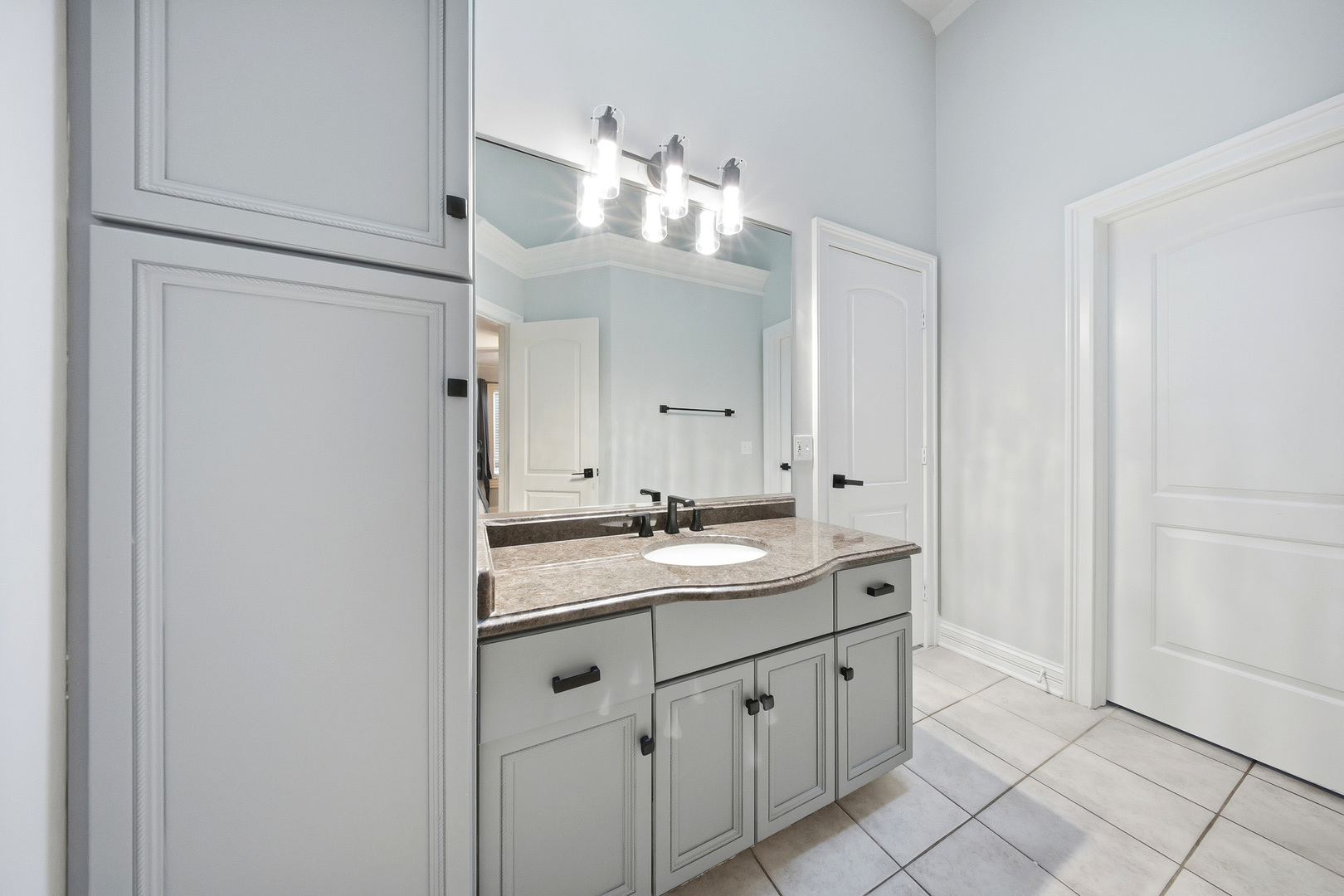 761 Reserve Court, South Elgin, IL 60177