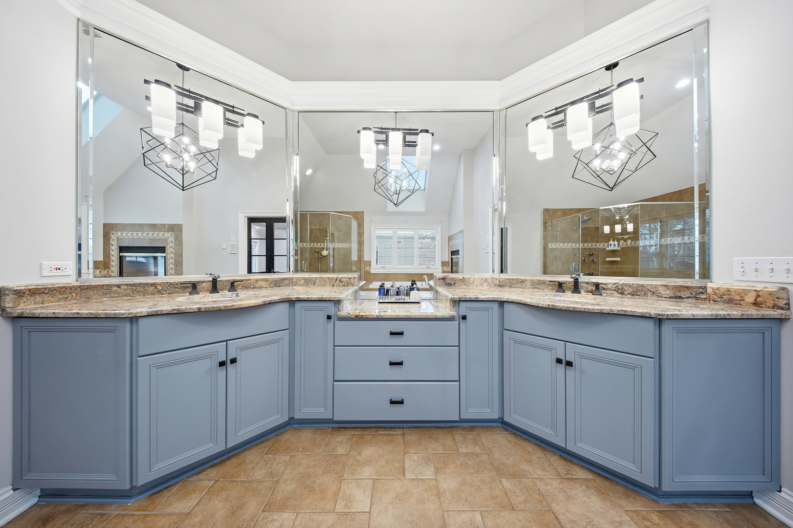 761 Reserve Court, South Elgin, IL 60177