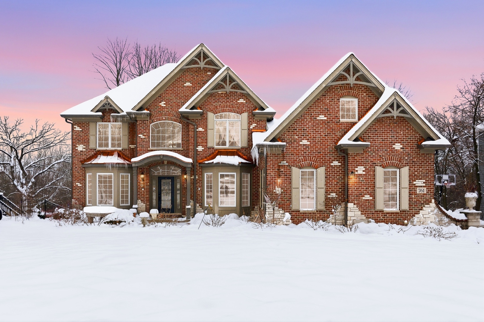 761 Reserve Court, South Elgin, IL 60177